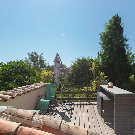 Absolute St Tropez Apartamento *